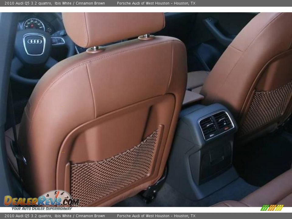 2010 Audi Q5 3.2 quattro Ibis White / Cinnamon Brown Photo #14