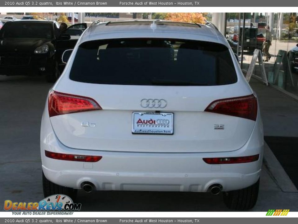 2010 Audi Q5 3.2 quattro Ibis White / Cinnamon Brown Photo #17