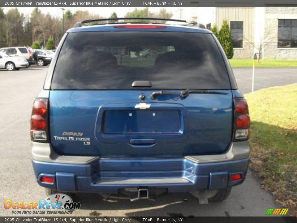 2005 Chevrolet TrailBlazer LS 4x4 Superior Blue Metallic / Light Gray Photo #5