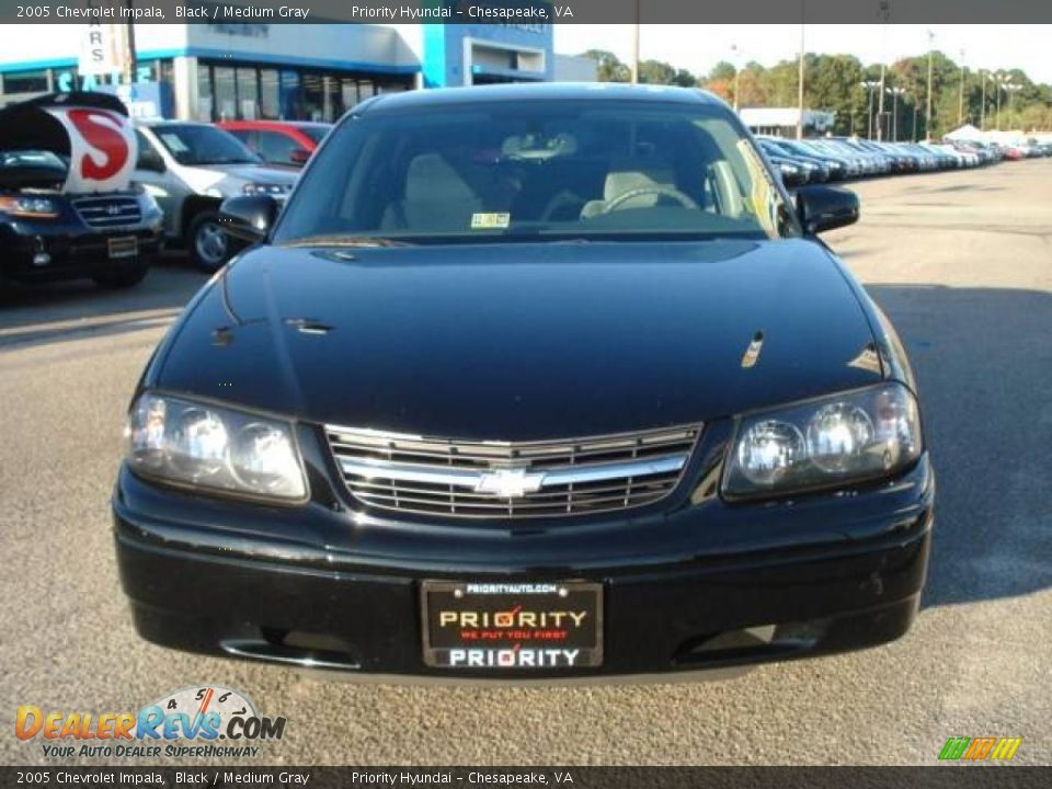 2005 Chevrolet Impala Black / Medium Gray Photo #7