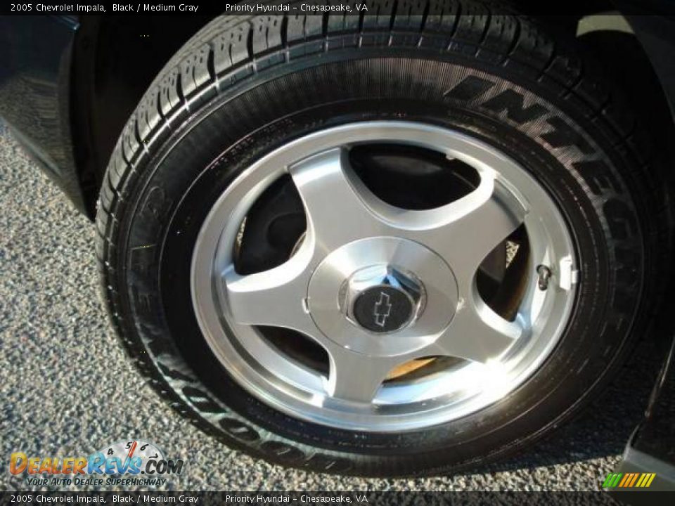 2005 Chevrolet Impala Black / Medium Gray Photo #15
