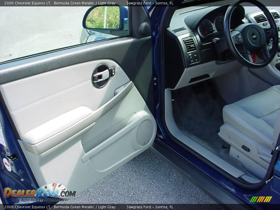 2006 Chevrolet Equinox LT Bermuda Green Metallic / Light Gray Photo #10