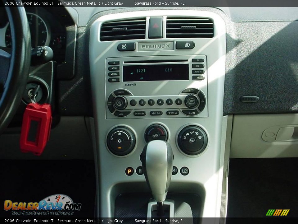 2006 Chevrolet Equinox LT Bermuda Green Metallic / Light Gray Photo #15