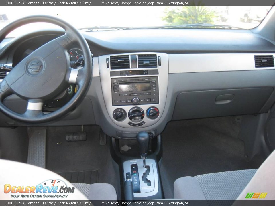 2008 Suzuki Forenza Fantasy Black Metallic / Grey Photo #9