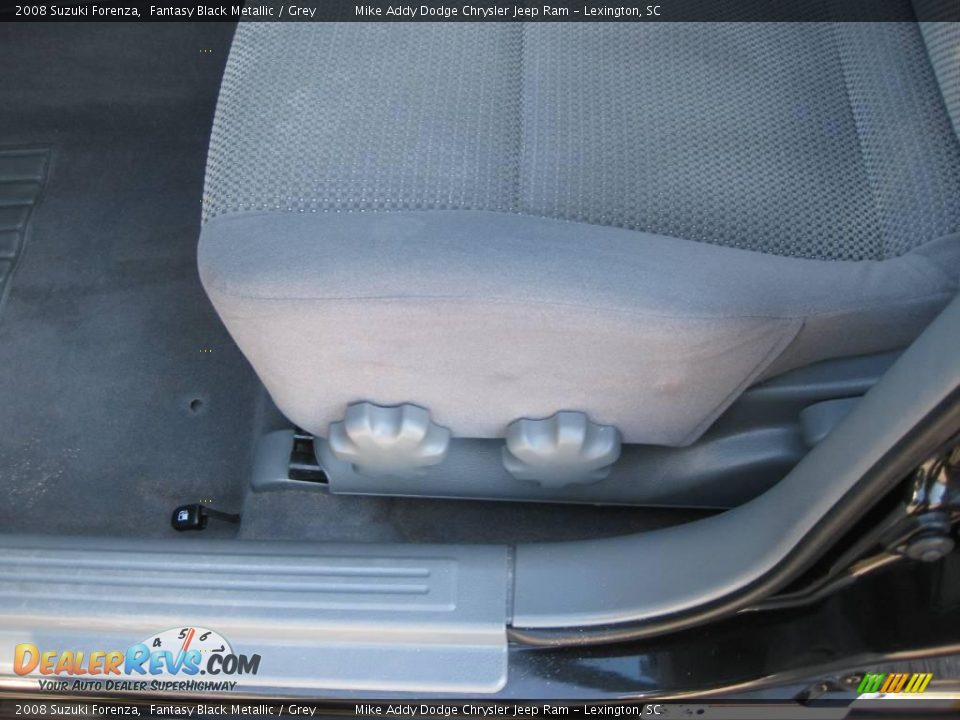 2008 Suzuki Forenza Fantasy Black Metallic / Grey Photo #20