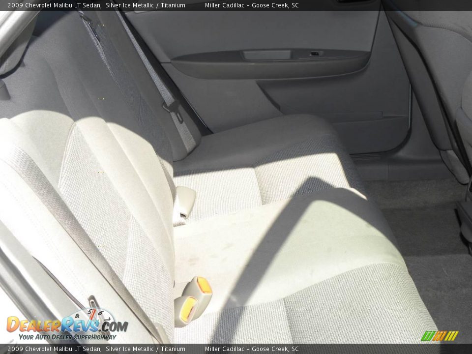 2009 Chevrolet Malibu LT Sedan Silver Ice Metallic / Titanium Photo #11