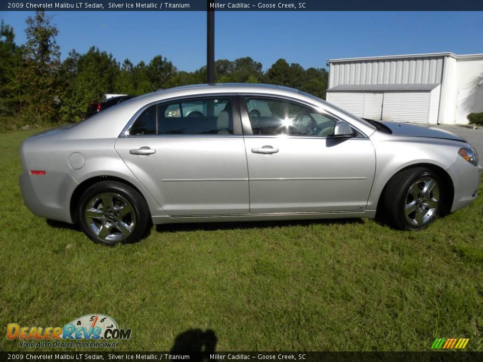 2009 Chevrolet Malibu LT Sedan Silver Ice Metallic / Titanium Photo #13