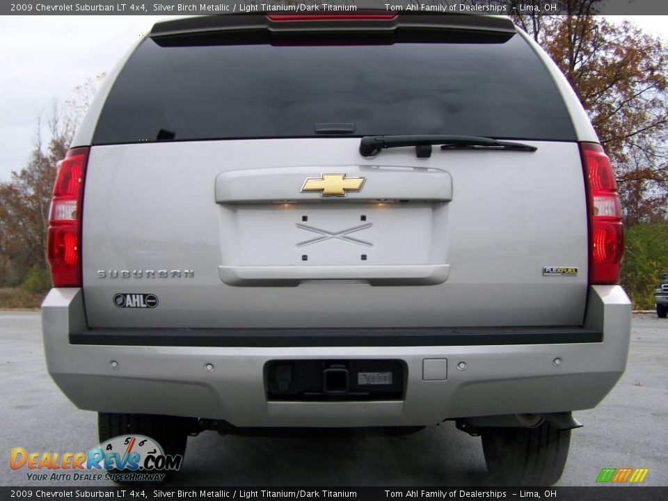 2009 Chevrolet Suburban LT 4x4 Silver Birch Metallic / Light Titanium/Dark Titanium Photo #6