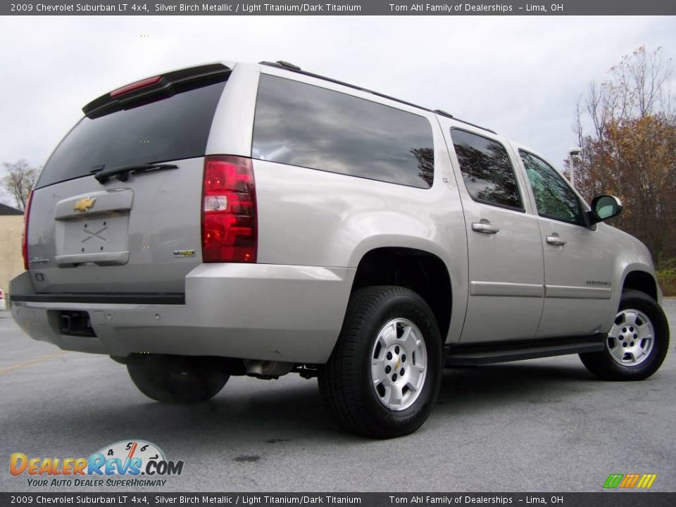 2009 Chevrolet Suburban LT 4x4 Silver Birch Metallic / Light Titanium/Dark Titanium Photo #7