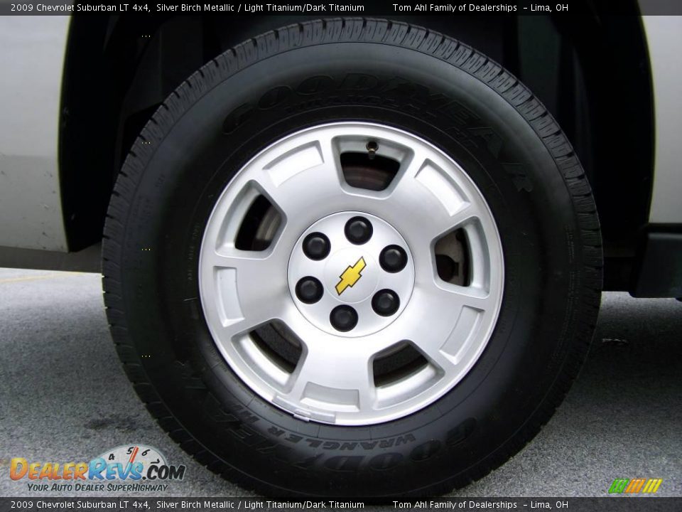 2009 Chevrolet Suburban LT 4x4 Silver Birch Metallic / Light Titanium/Dark Titanium Photo #8