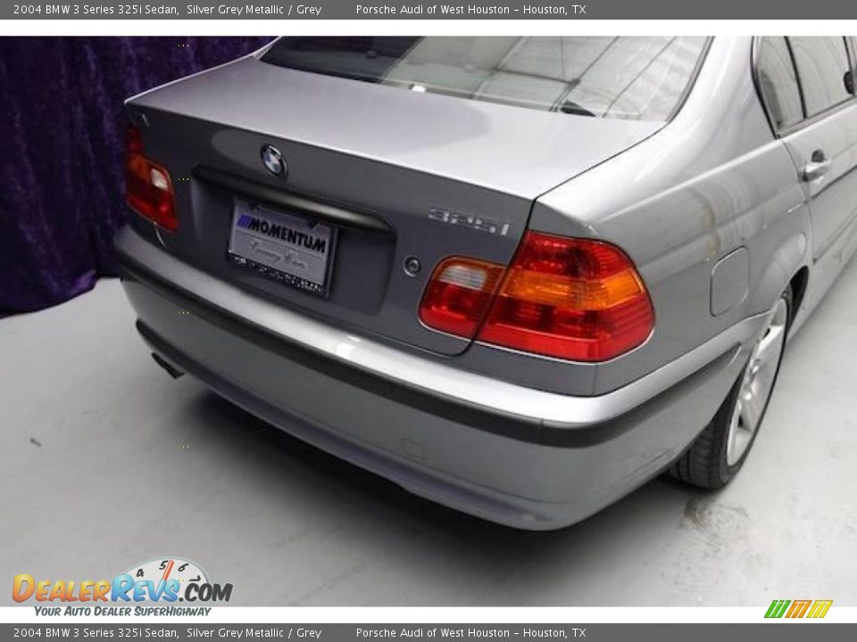 2004 BMW 3 Series 325i Sedan Silver Grey Metallic / Grey Photo #7