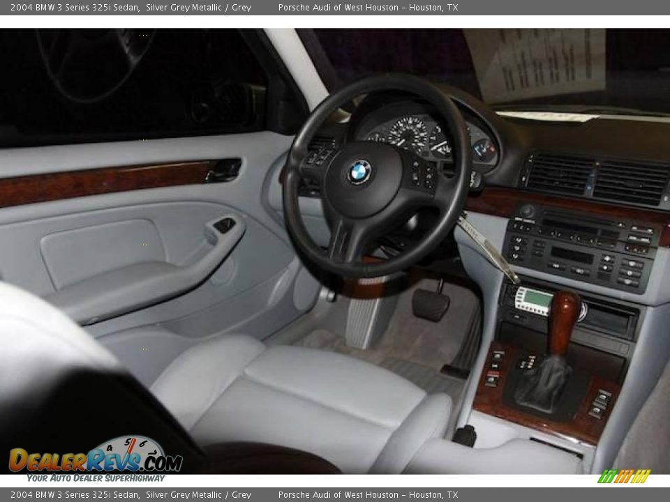 2004 BMW 3 Series 325i Sedan Silver Grey Metallic / Grey Photo #11