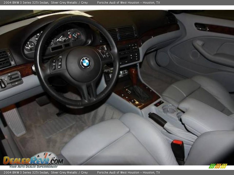 2004 BMW 3 Series 325i Sedan Silver Grey Metallic / Grey Photo #12