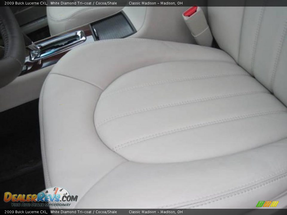 2009 Buick Lucerne CXL White Diamond Tri-coat / Cocoa/Shale Photo #8