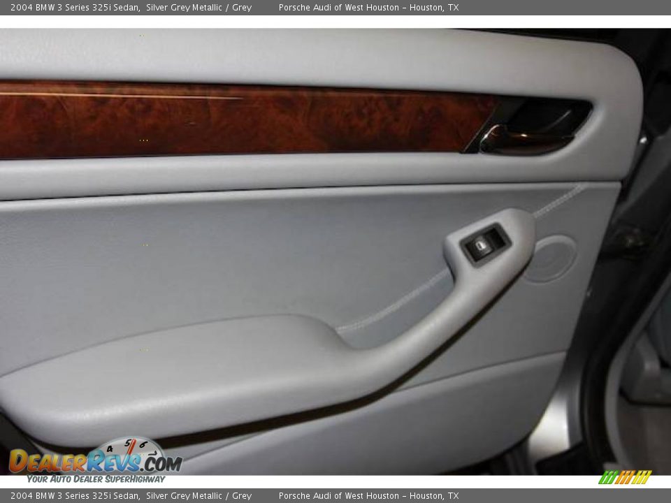 2004 BMW 3 Series 325i Sedan Silver Grey Metallic / Grey Photo #20