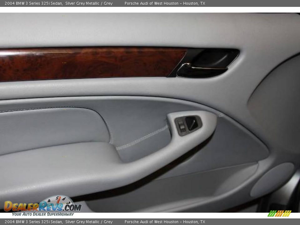2004 BMW 3 Series 325i Sedan Silver Grey Metallic / Grey Photo #23