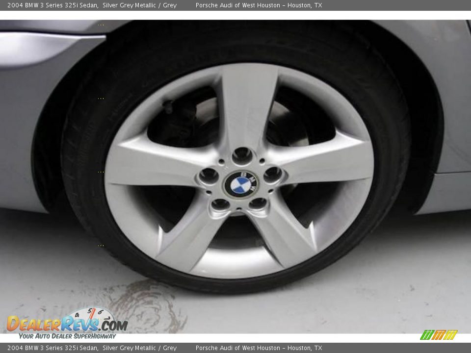 2004 BMW 3 Series 325i Sedan Silver Grey Metallic / Grey Photo #24