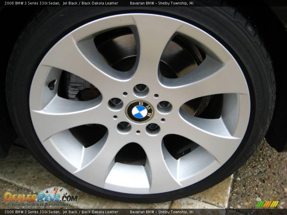 2006 BMW 3 Series 330i Sedan Jet Black / Black Dakota Leather Photo #10