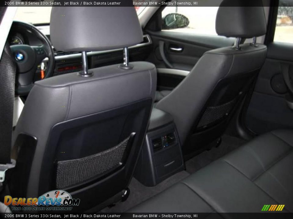 2006 BMW 3 Series 330i Sedan Jet Black / Black Dakota Leather Photo #15
