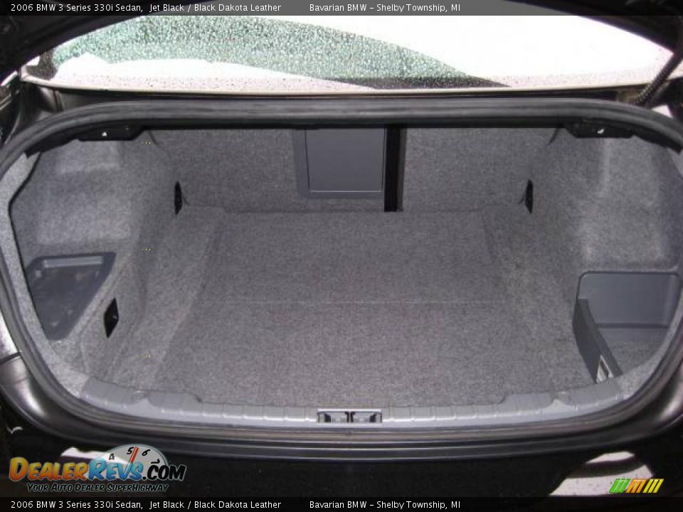 2006 BMW 3 Series 330i Sedan Jet Black / Black Dakota Leather Photo #17