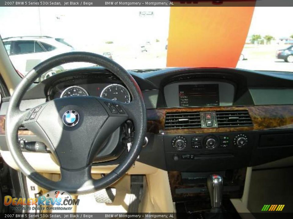 2007 BMW 5 Series 530i Sedan Jet Black / Beige Photo #6