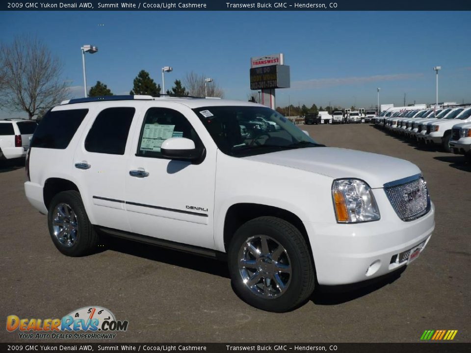 2009 GMC Yukon Denali AWD Summit White / Cocoa/Light Cashmere Photo #1