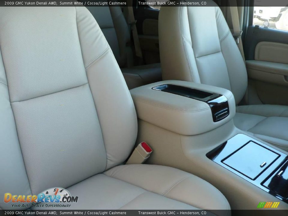 2009 GMC Yukon Denali AWD Summit White / Cocoa/Light Cashmere Photo #5