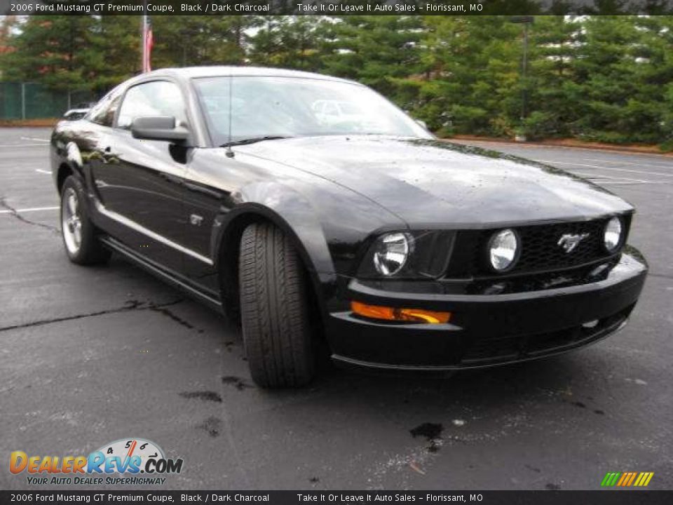 2006 Ford Mustang GT Premium Coupe Black / Dark Charcoal Photo #16