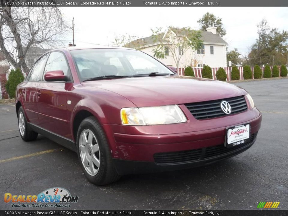 2000 Volkswagen Passat GLS 1.8T Sedan Colorado Red Metallic / Black Photo #2