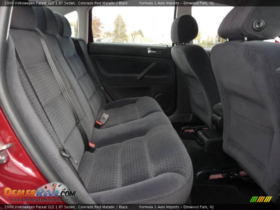2000 Volkswagen Passat GLS 1.8T Sedan Colorado Red Metallic / Black Photo #7