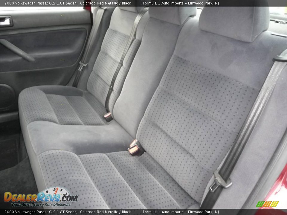 2000 Volkswagen Passat GLS 1.8T Sedan Colorado Red Metallic / Black Photo #15