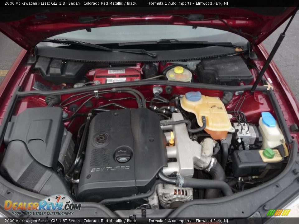 2000 Volkswagen Passat GLS 1.8T Sedan Colorado Red Metallic / Black Photo #16