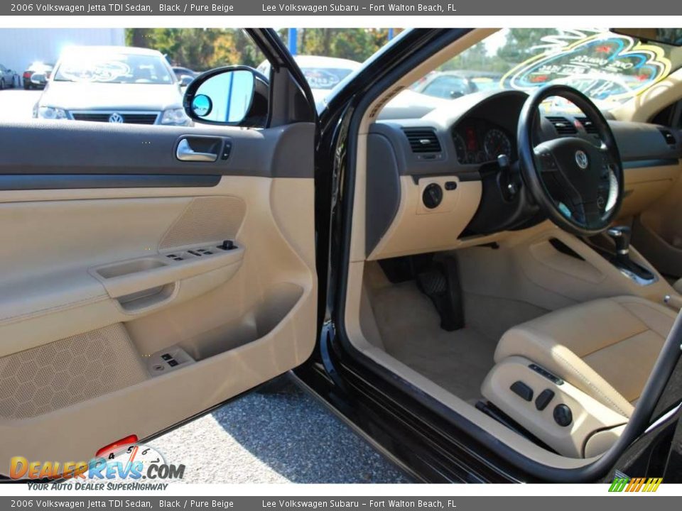 2006 Volkswagen Jetta TDI Sedan Black / Pure Beige Photo #13