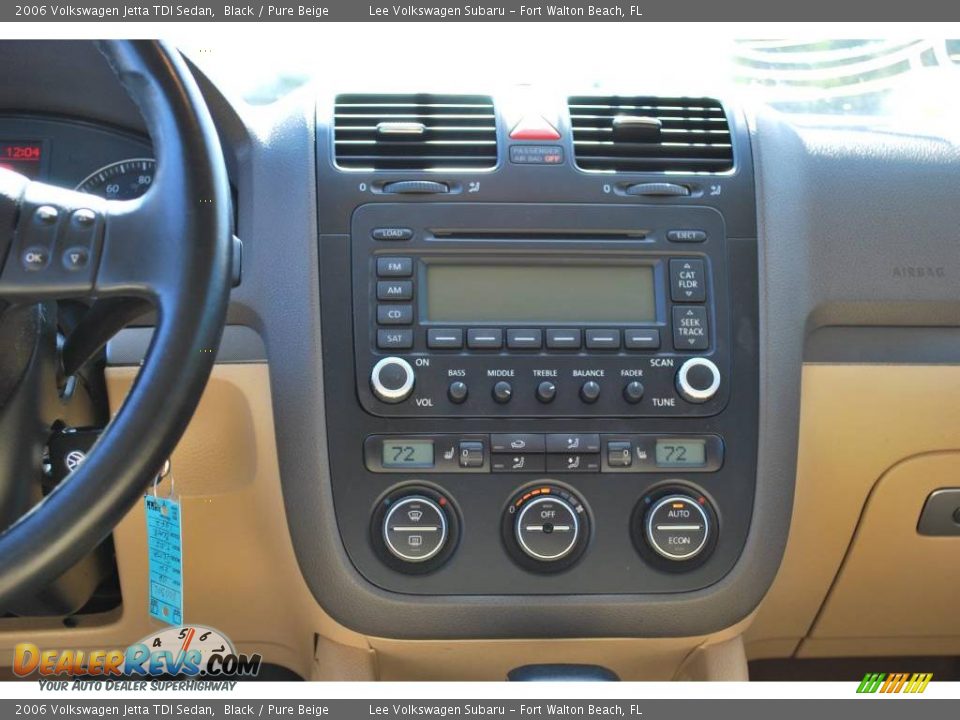 2006 Volkswagen Jetta TDI Sedan Black / Pure Beige Photo #20