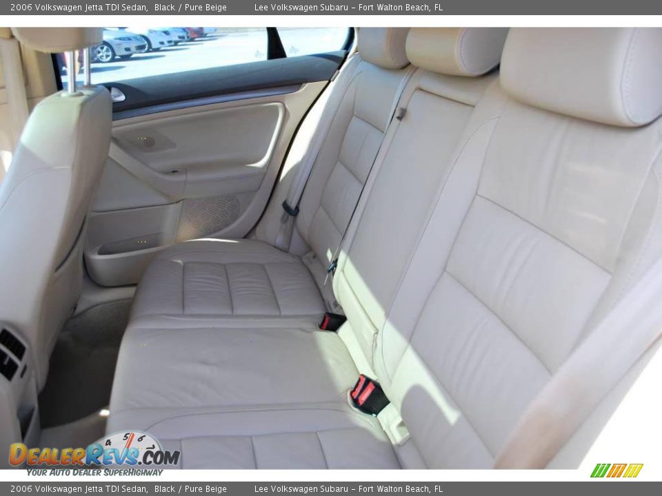 2006 Volkswagen Jetta TDI Sedan Black / Pure Beige Photo #22