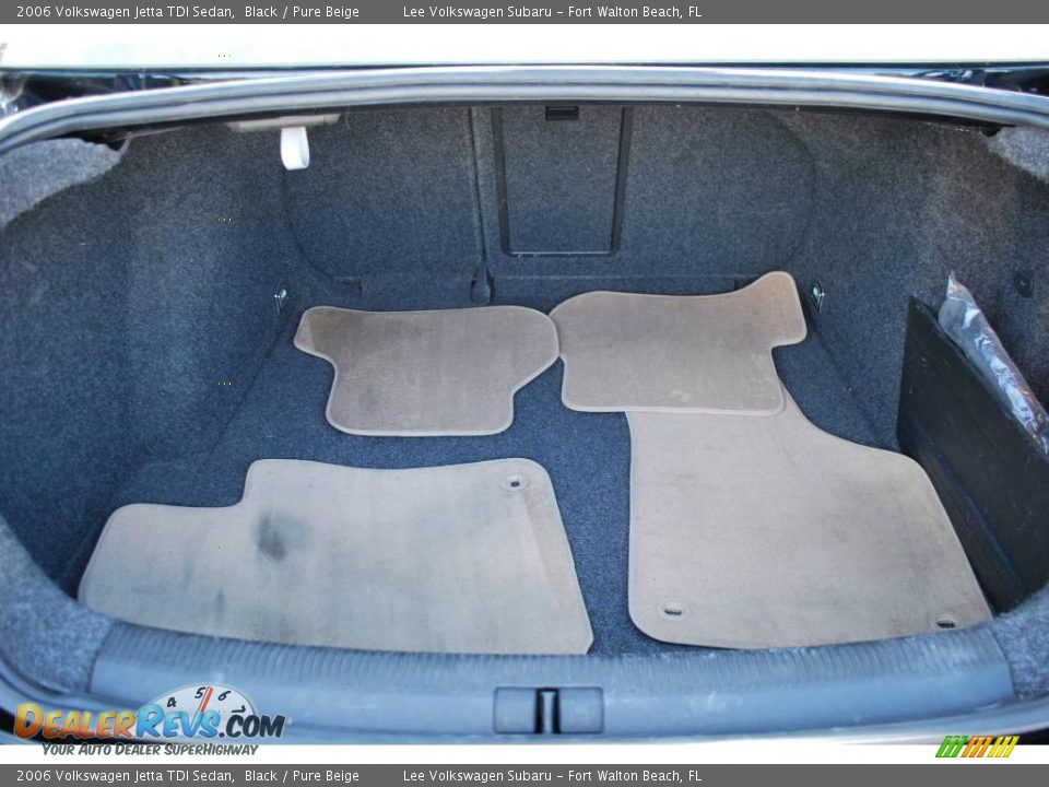 2006 Volkswagen Jetta TDI Sedan Black / Pure Beige Photo #25