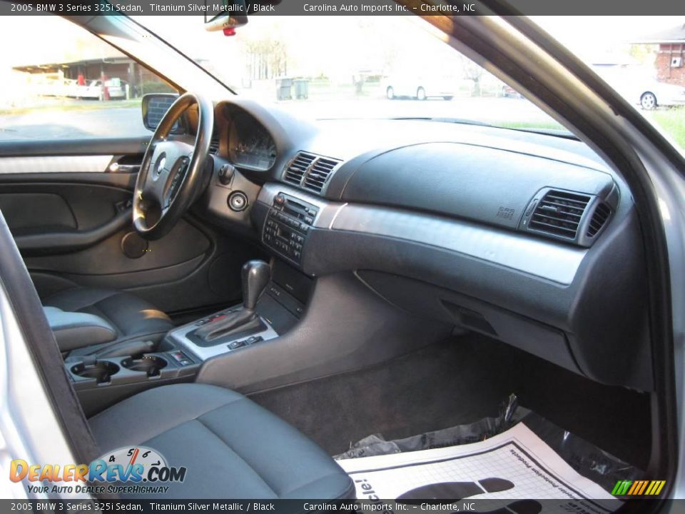 2005 BMW 3 Series 325i Sedan Titanium Silver Metallic / Black Photo #20