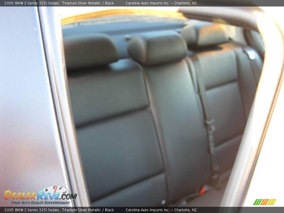 2005 BMW 3 Series 325i Sedan Titanium Silver Metallic / Black Photo #23