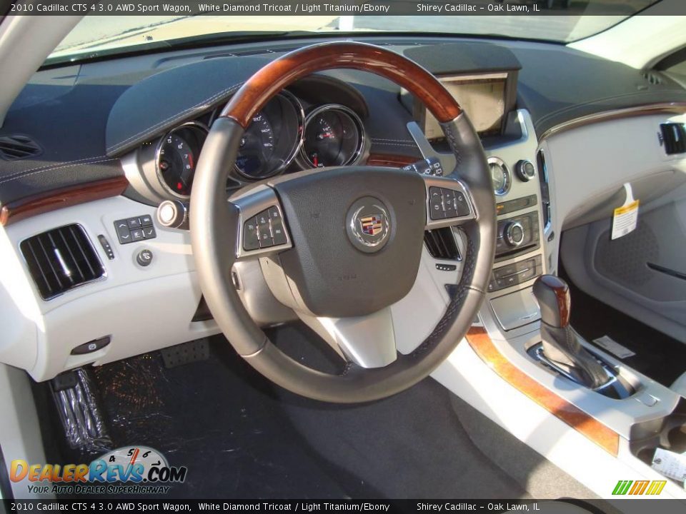 2010 Cadillac CTS 4 3.0 AWD Sport Wagon White Diamond Tricoat / Light Titanium/Ebony Photo #9