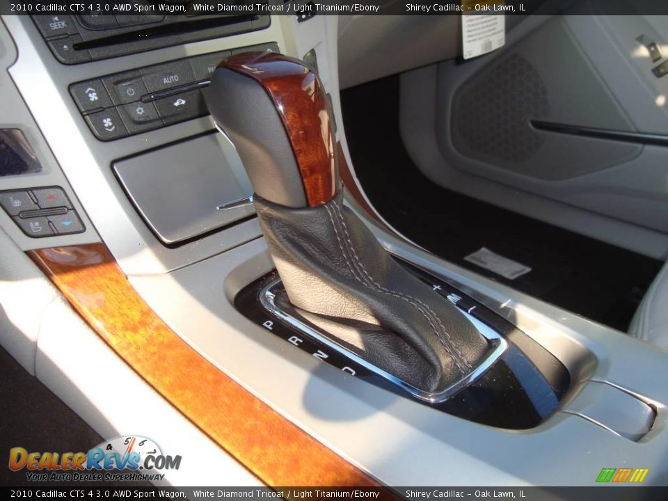 2010 Cadillac CTS 4 3.0 AWD Sport Wagon White Diamond Tricoat / Light Titanium/Ebony Photo #19
