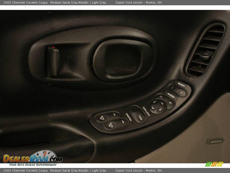 2003 Chevrolet Corvette Coupe Medium Spiral Gray Metallic / Light Gray Photo #9