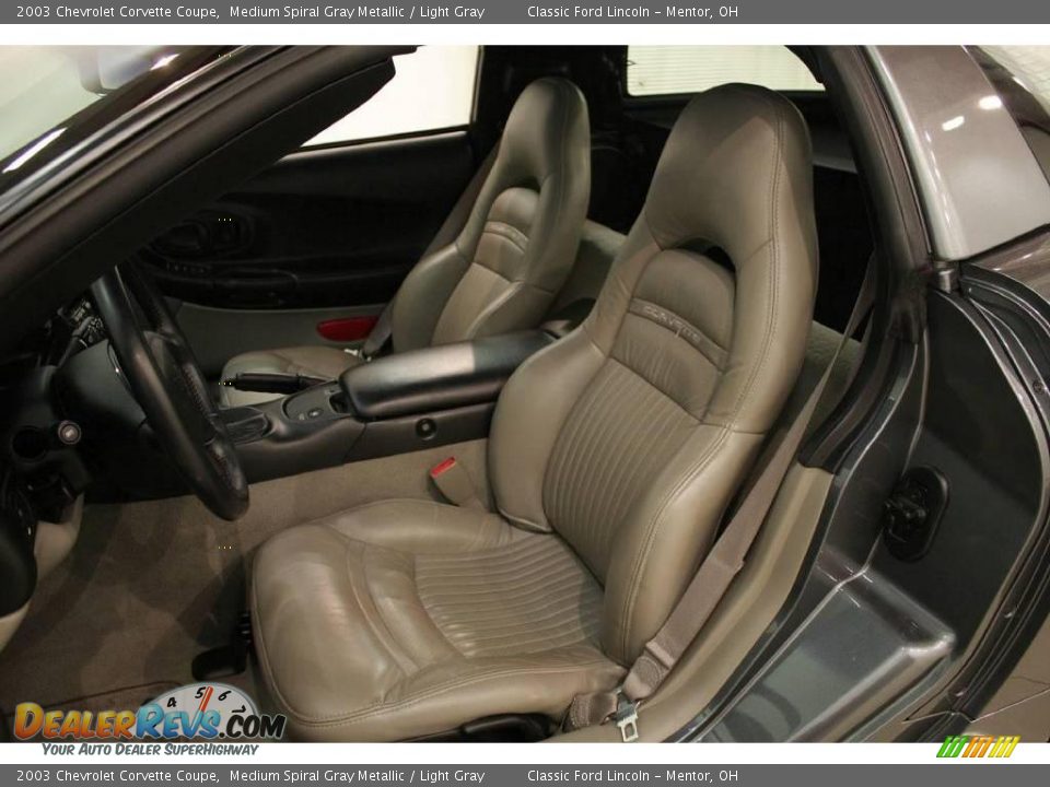 2003 Chevrolet Corvette Coupe Medium Spiral Gray Metallic / Light Gray Photo #10