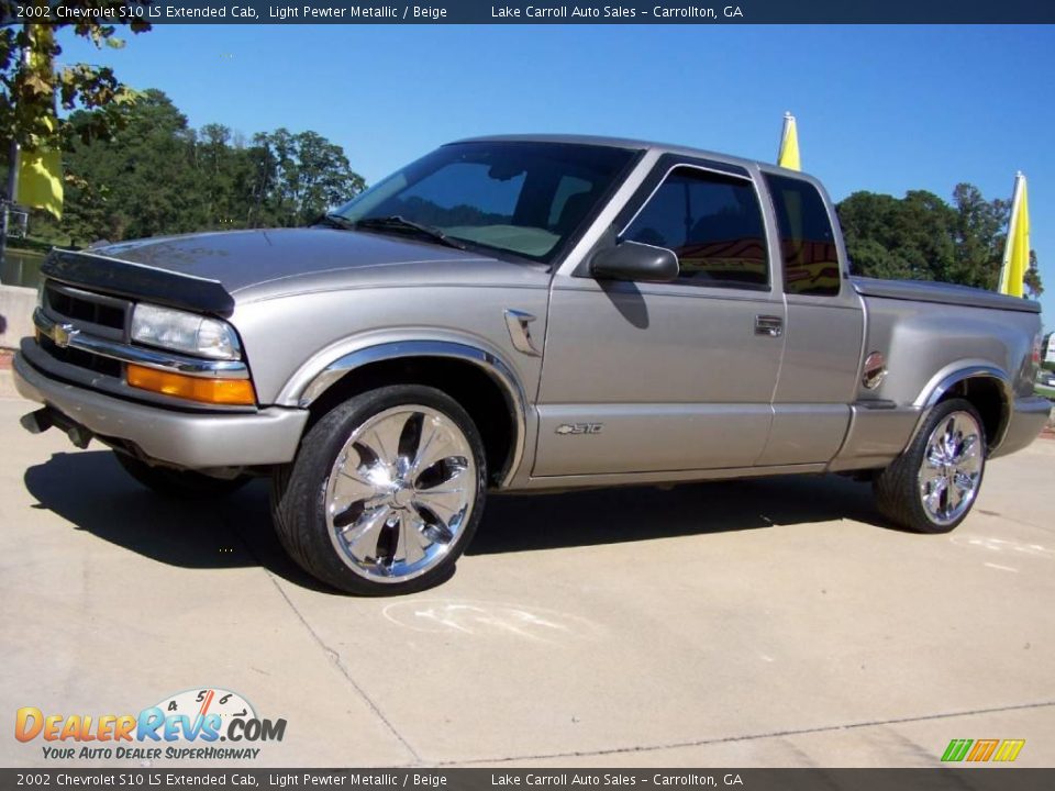 2002 Chevrolet S10 LS Extended Cab Light Pewter Metallic / Beige Photo #2