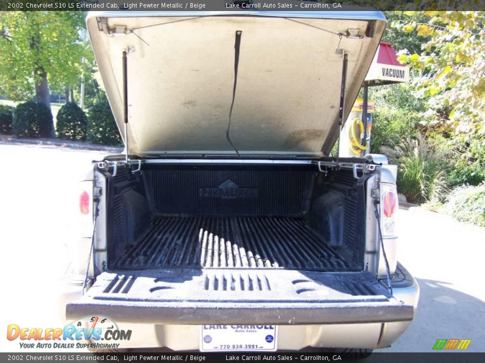 2002 Chevrolet S10 LS Extended Cab Light Pewter Metallic / Beige Photo #12