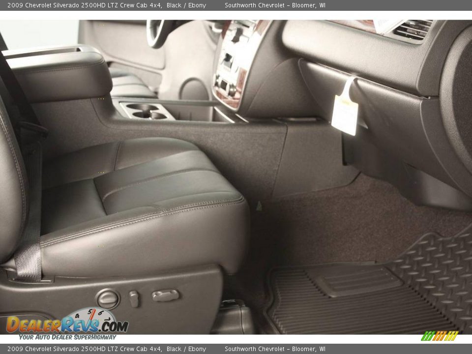 2009 Chevrolet Silverado 2500HD LTZ Crew Cab 4x4 Black / Ebony Photo #6