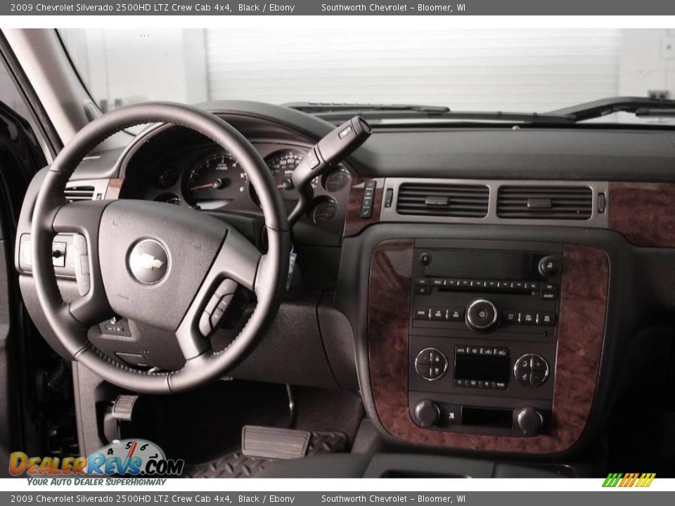 2009 Chevrolet Silverado 2500HD LTZ Crew Cab 4x4 Black / Ebony Photo #7