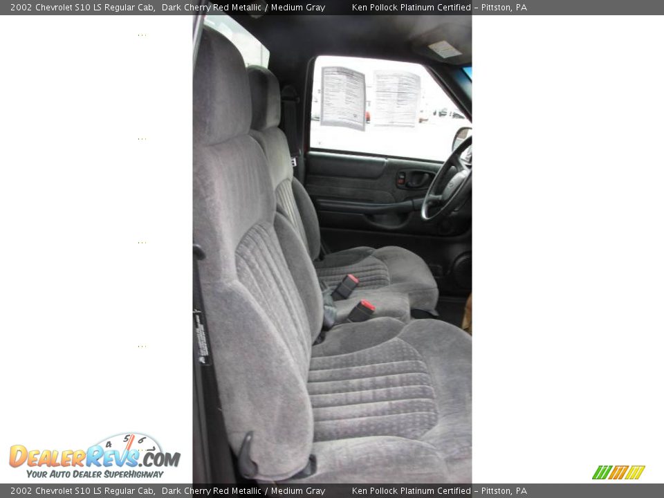 2002 Chevrolet S10 LS Regular Cab Dark Cherry Red Metallic / Medium Gray Photo #12