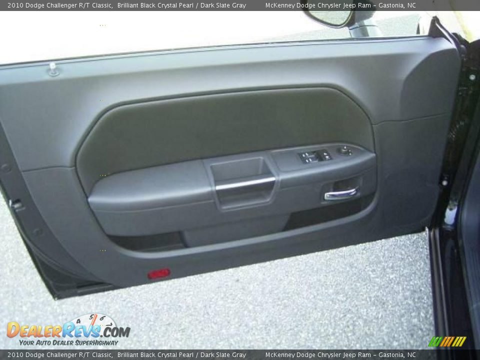 2010 Dodge Challenger R/T Classic Brilliant Black Crystal Pearl / Dark Slate Gray Photo #8