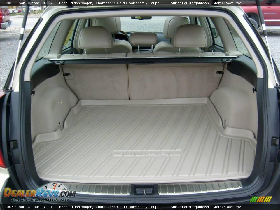 2006 Subaru Outback 3.0 R L.L.Bean Edition Wagon Champagne Gold Opalescent / Taupe Photo #16