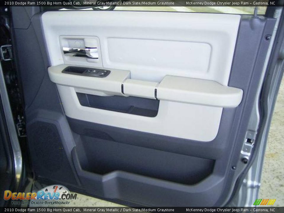 2010 Dodge Ram 1500 Big Horn Quad Cab Mineral Gray Metallic / Dark Slate/Medium Graystone Photo #25